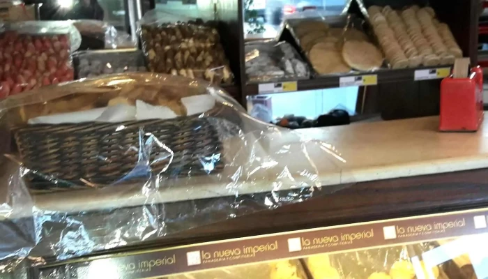 La Nueva Imperial Panaderia Y Confiteria -  Opiniones - Villa Nueva