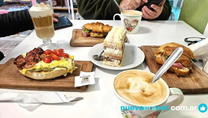 La Pasteleria De Paula Cafe - Comodoro Rivadavia