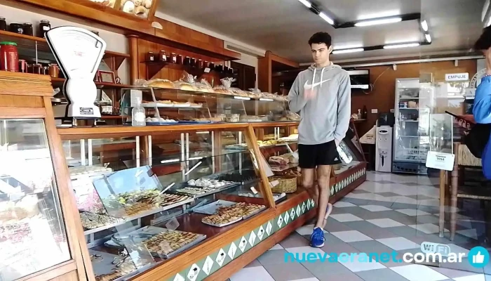 La Pichona Panaderia Y Confiteria San Martin Videos - Las Heras
