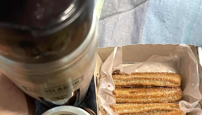La Reina Churros -  Cerca De Mi - Goya