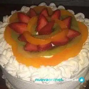 Las Chinitas Pasteleria Artesanal -  Pastel De Fruta - Colón