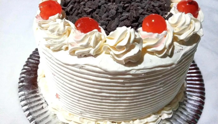 Las Chinitas Pasteleria Artesanal -  Torta Selva Negra - Colón