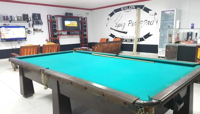 Lopez Pereyra -  Interior - Monteros