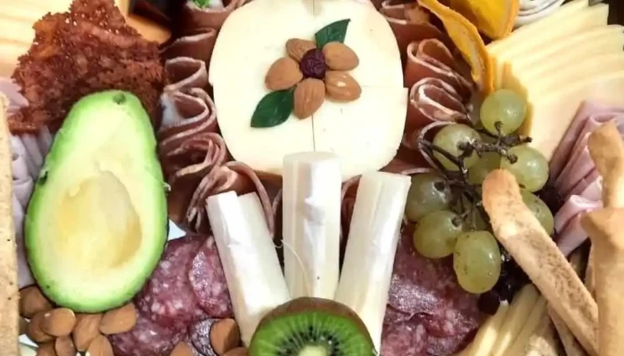 Maia Trembecki Servicio De Lunch -  Del Propietario - Crespo