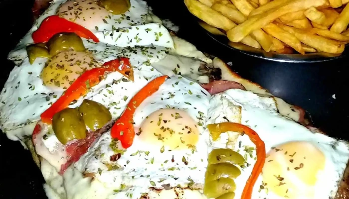 Mar Rojo Resto Bar -  Papas Fritas - Monteros