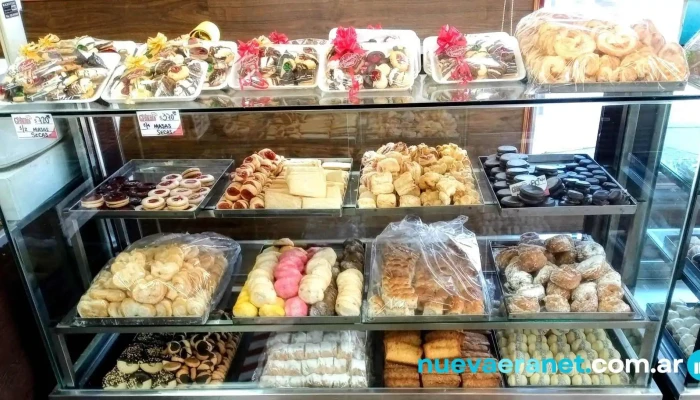 Mil Delicias Granate -    Panaderia Y Confiteria Ambiente - La Calera