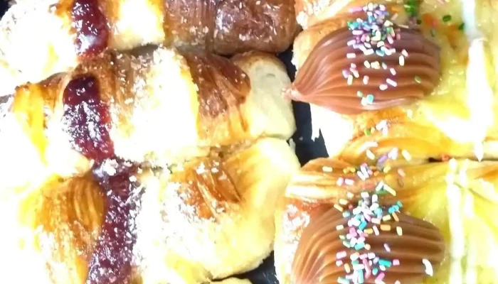 Mil Delicias Granate -    Panaderia Y Confiteria Croissant - La Calera