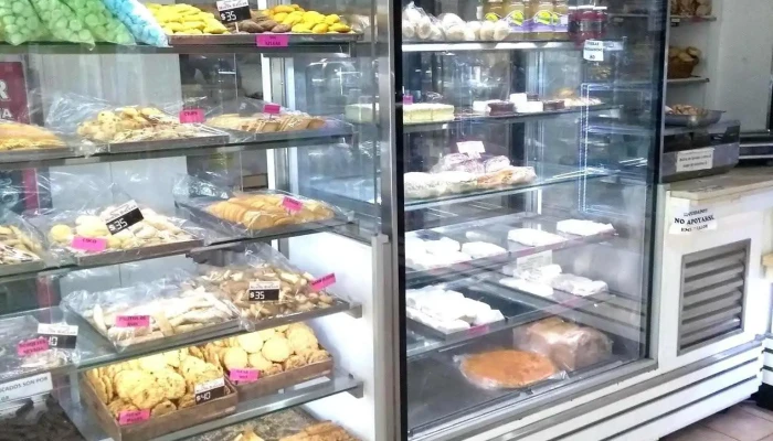 Nueva Balear Confiteria Y Panaderia -  Vitrina - Capital, Mendoza