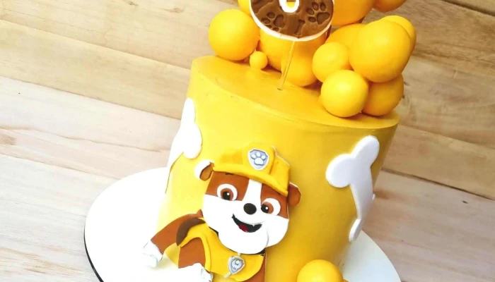Numa Pasteleria Para Eventos Comida Y Bebida - Montecarlo