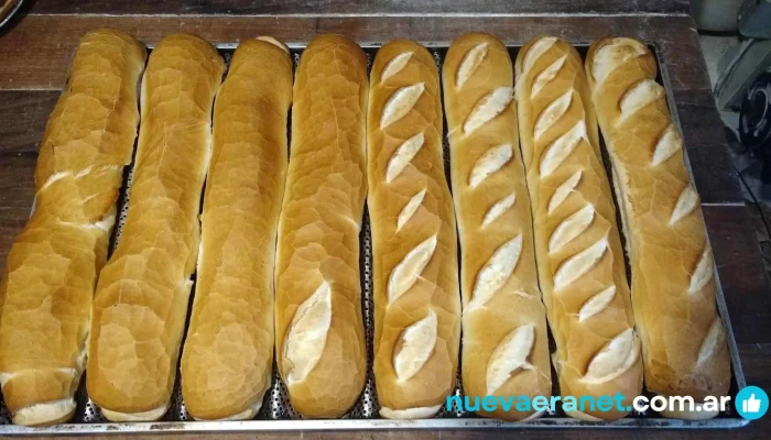 Panaderia   Confiteria Mia Y Ashley Comida Y Bebida - Las Heras