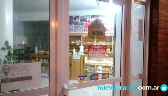 Panaderia Alexis -  Vitrina - Puerto Madryn