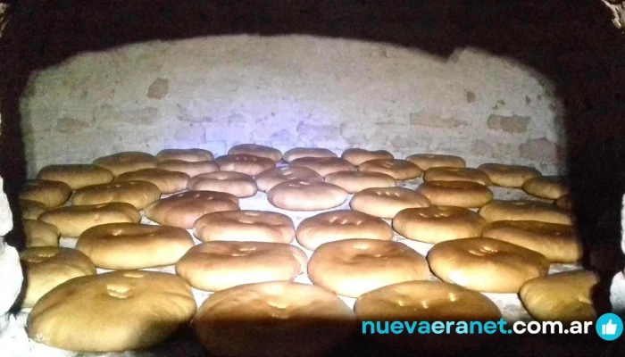 Panaderia Artesanal La Tita -  Comida Y Bebida - El Carril