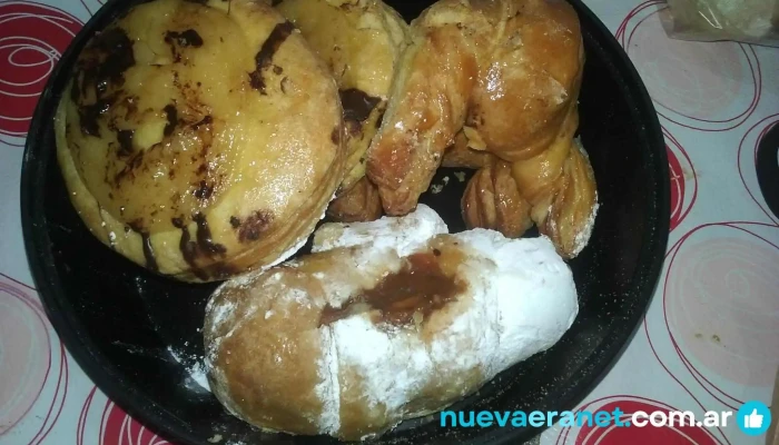 Panaderia Buenas Migas -  Comida Y Bebida - La Carlota