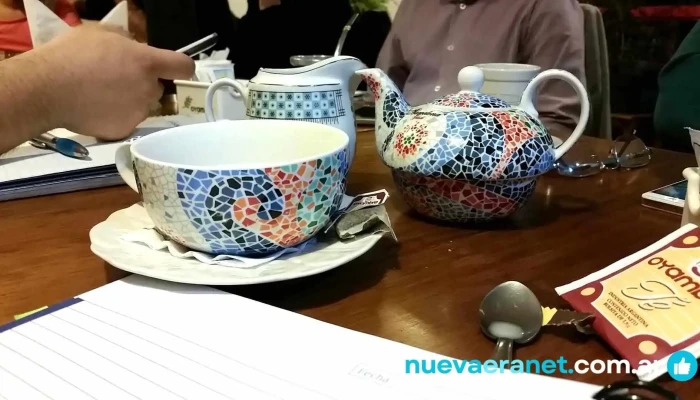 Panaderia Confiteria Mirella -  Comida Y Bebida - Neuquén