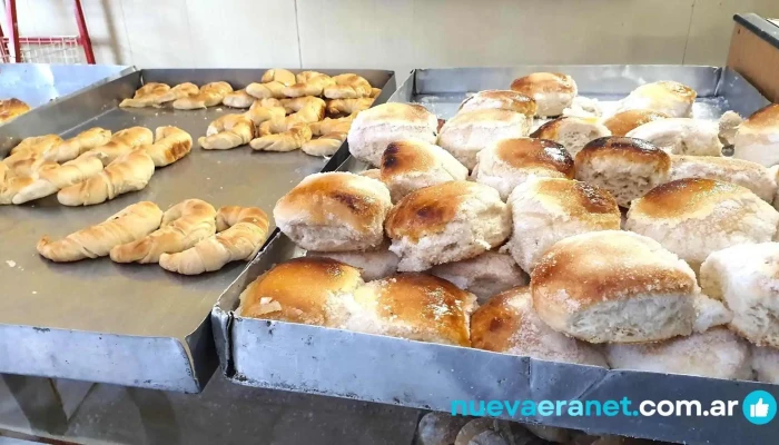 Panaderia Del Pueblo General Lavalle -  Comida Y Bebida - Gral. Lavalle