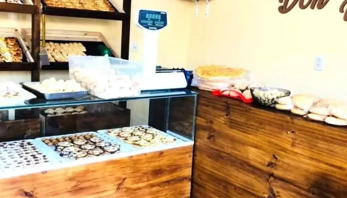 Panaderia Don Felipe Vitrina - Machagai