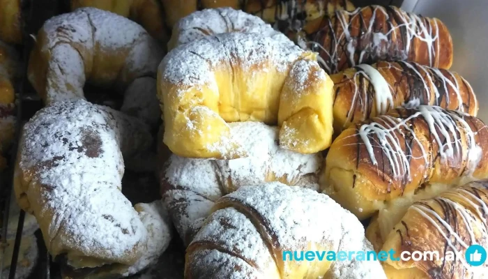 Panaderia El Caserito Comida Y Bebida - Berabevú