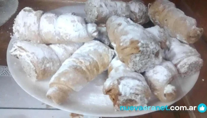 Panaderia El Huracan -  Comida Y Bebida - Curuzú Cuatiá