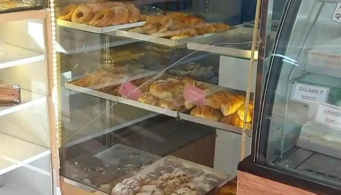 Panaderia El Quijote Vitrina - San Martín de los Andes