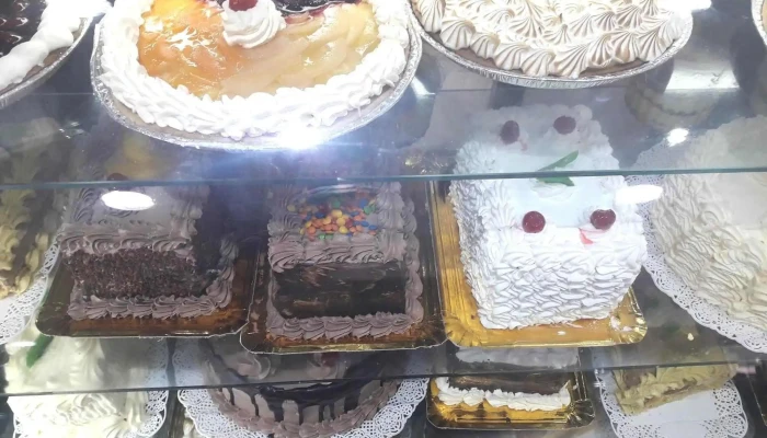 Panaderia El Sol -  Pastel - Dean Funes