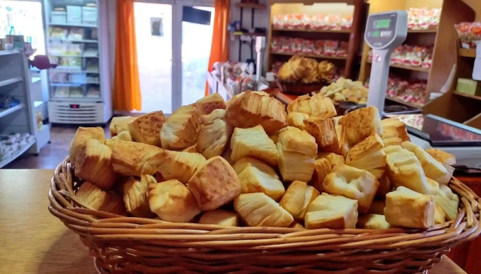 Panaderia Entre Masas La Vaca Y El Pollito Srl Comida Y Bebida - Monte Caseros