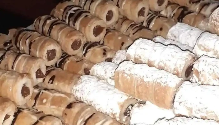 Panaderia Familia Pinatti -  Comida Y Bebida - La Tigra