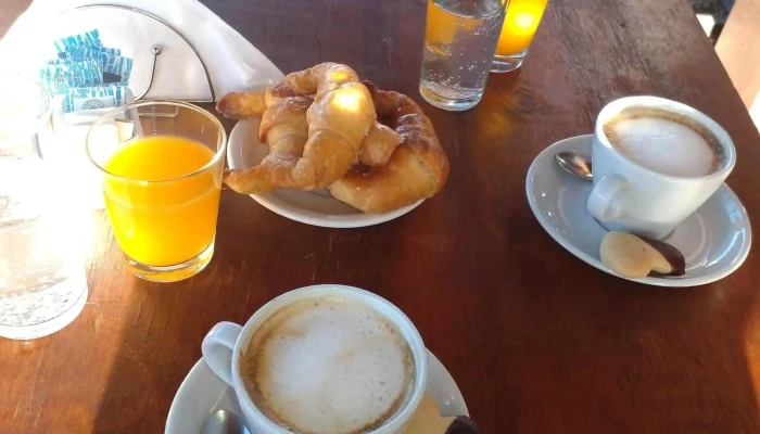Panaderia Iberia Abierto Ahora - Rivadavia