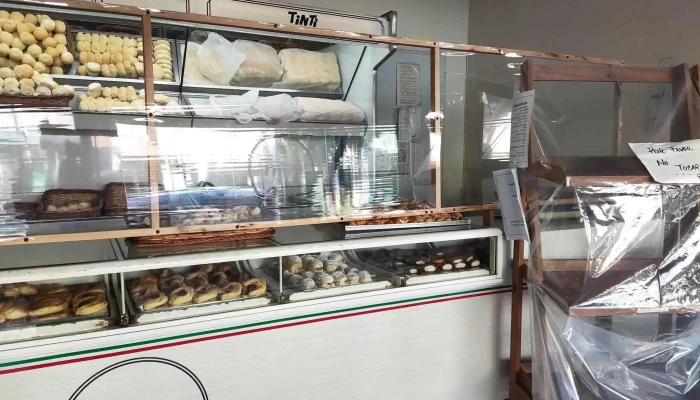 Panaderia Italiana Tinti Vitrina - Gualeguaychú