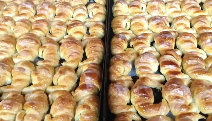 Panaderia Ivonne Comida Y Bebida - San Juan