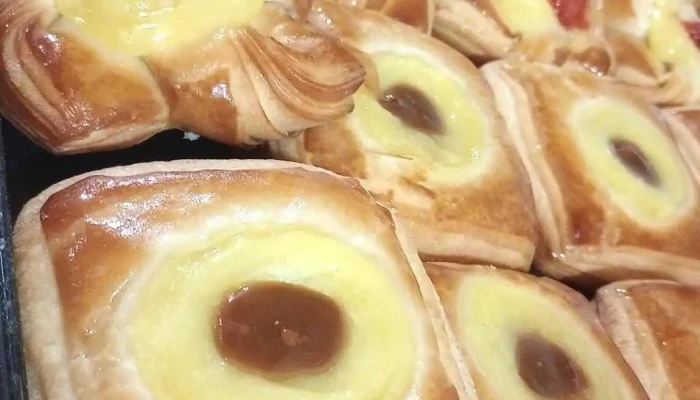 Panaderia La Dorita -  Comida Y Bebida - Bandera
