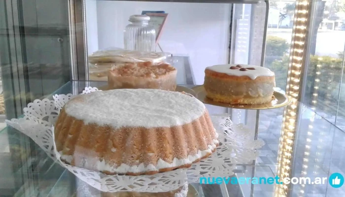 Panaderia La Esmeralda -  Pastel - Crespo