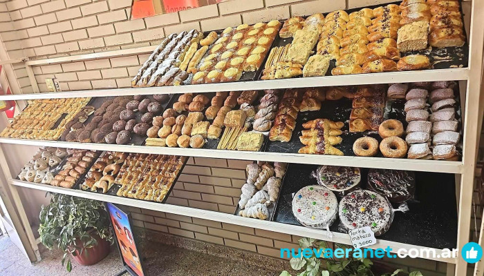 Panaderia La Esperanza Vitrina - Villa Giardino