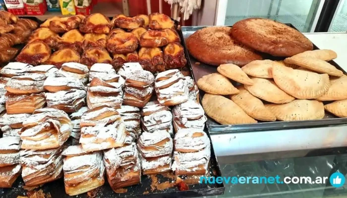 Panaderia La Nueva Esperanza Del Propietario - Frías
