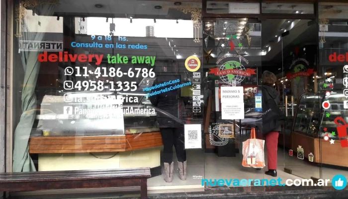 Panaderia La Sudamerica Vitrina - Aan