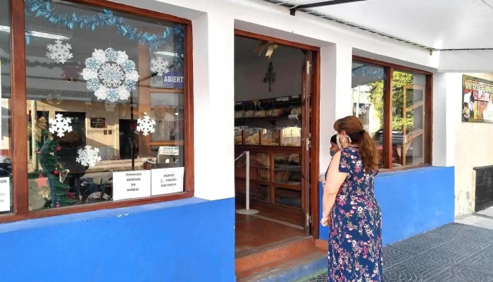 Panaderia Las Flores Vitrina - Salta