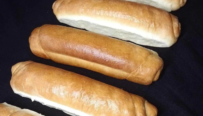 Panaderia Los Amigos Comida Y Bebida - Oberá