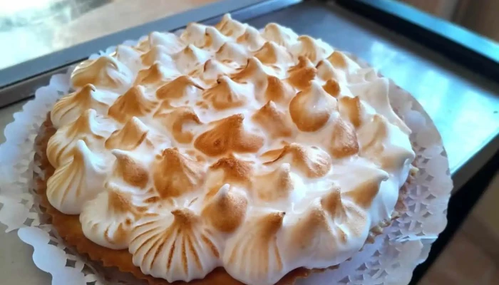 Panaderia Mathias -  Tarta De Limon Con Merengue - Godoy Cruz