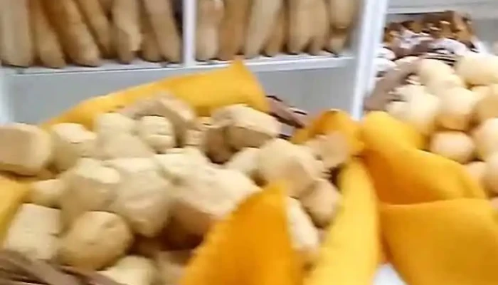 Panaderia Pa Nostre -  Comida Y Bebida - Leones