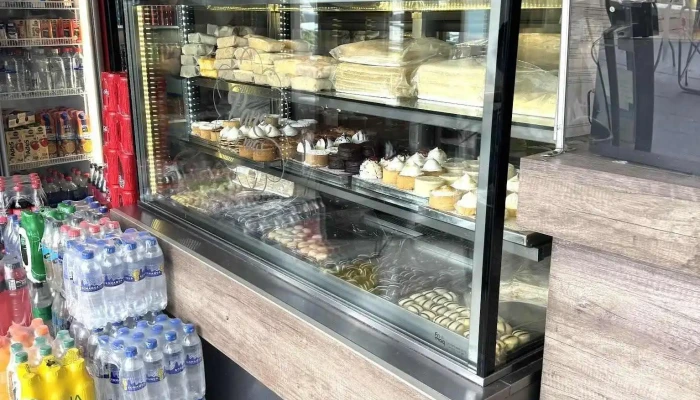 Panaderia Panes I Mas -  Vitrina - Córdoba