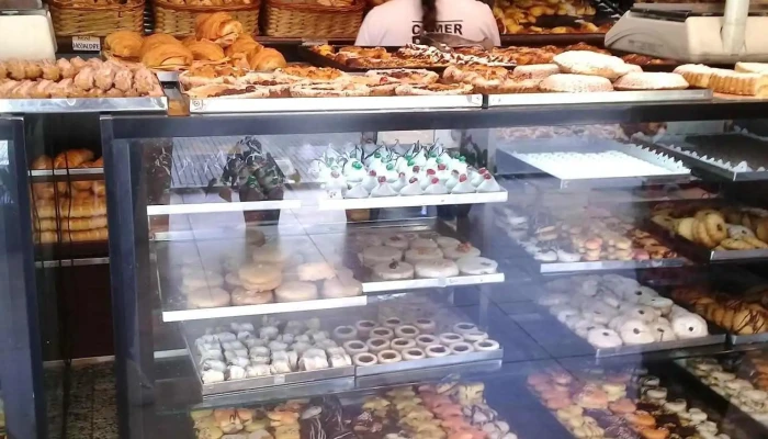 Panaderia Plunders Ambiente - Cosquín