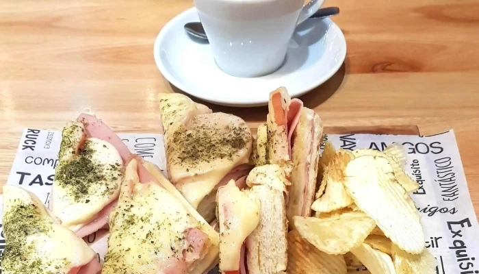 Panaderia Plunders Instagram - Cosquín
