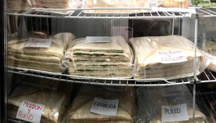 Panaderia Rotiseria -  Ambiente - Trelew