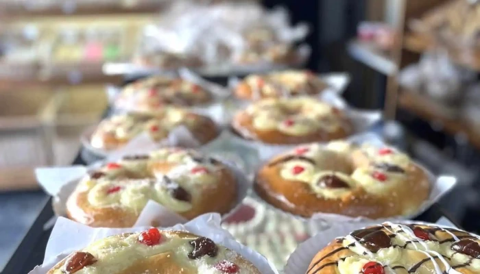 Panaderia Rotiseria -  Comida Y Bebida - Trelew
