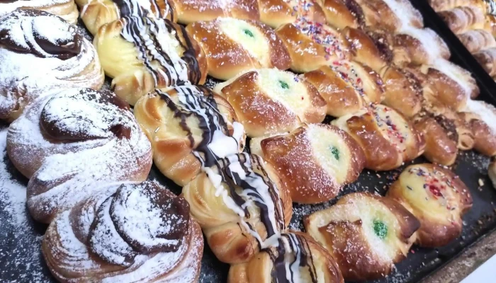 Panaderia Sabrosuras -  Comida Y Bebida - Neuquén