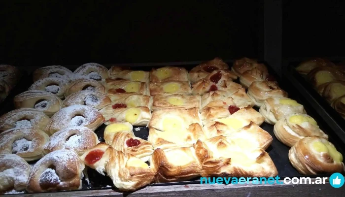 Panaderia San Antonio Comida Y Bebida - Rivadavia