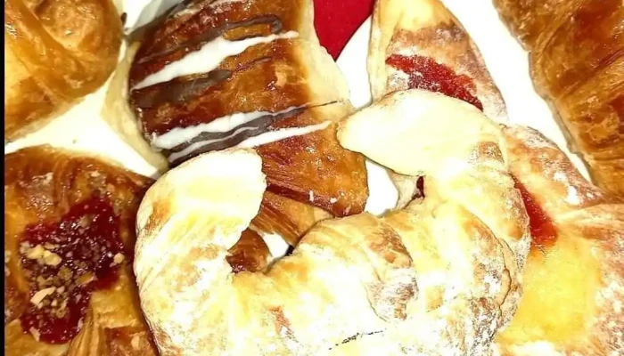 Panaderia Sheza Comida Y Bebida - Neuquén