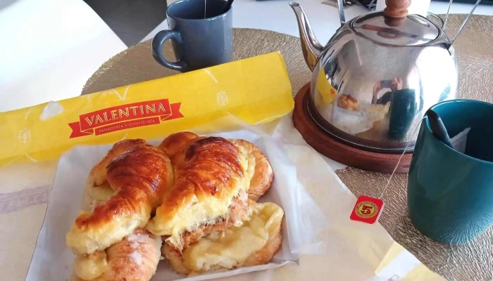 Panaderia Valentina -  Comida Y Bebida - Puerto Madryn