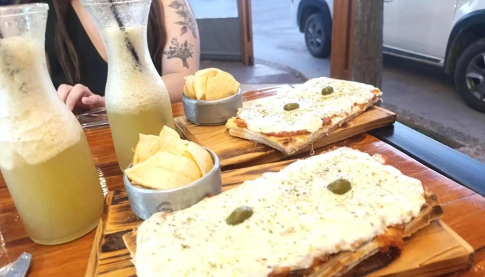 Panaderia Y Cafeteria El Molino Opiniones - James Craik