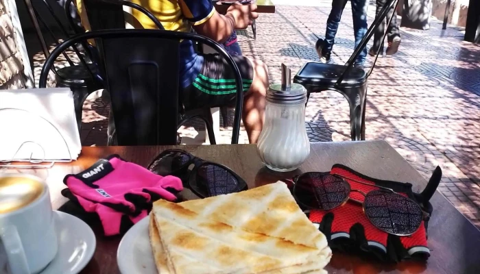 Panaderia Y Cafeteria Gabriela -  Catalogo - Villa Tulumaya