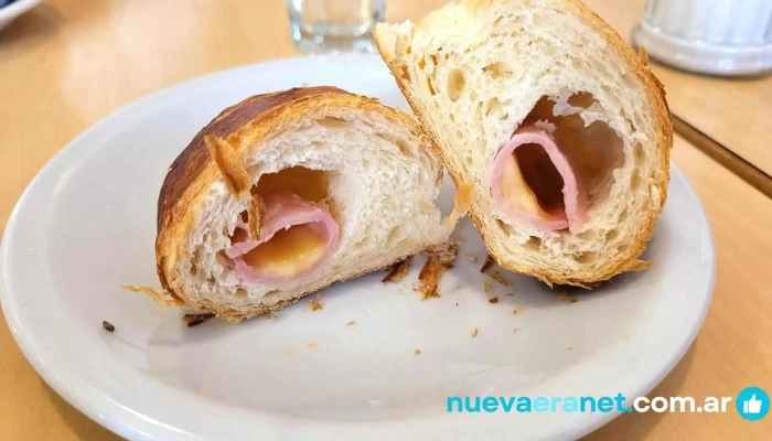 Panaderia Y Cafeteria Pan Pan Croissant - Salta